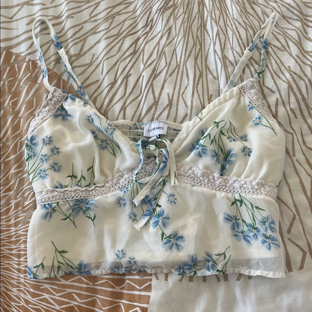 Floral Lace Trim Crop Top